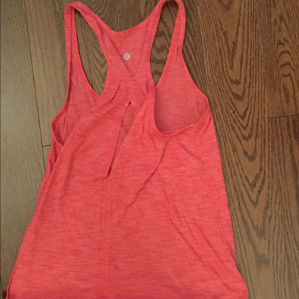 Lululemon tank